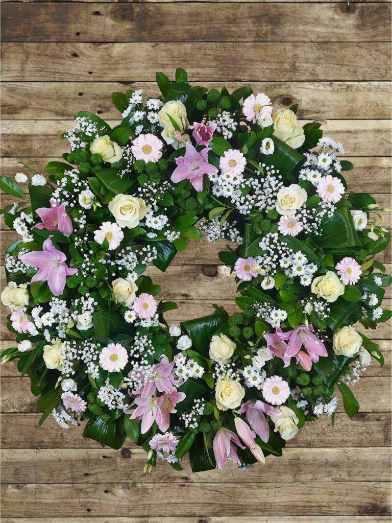 Corona de flores Ubiña